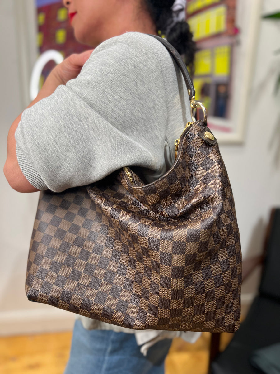 Siopaella Ltd. - Look at how gorgeous our Louis Vuitton Damier