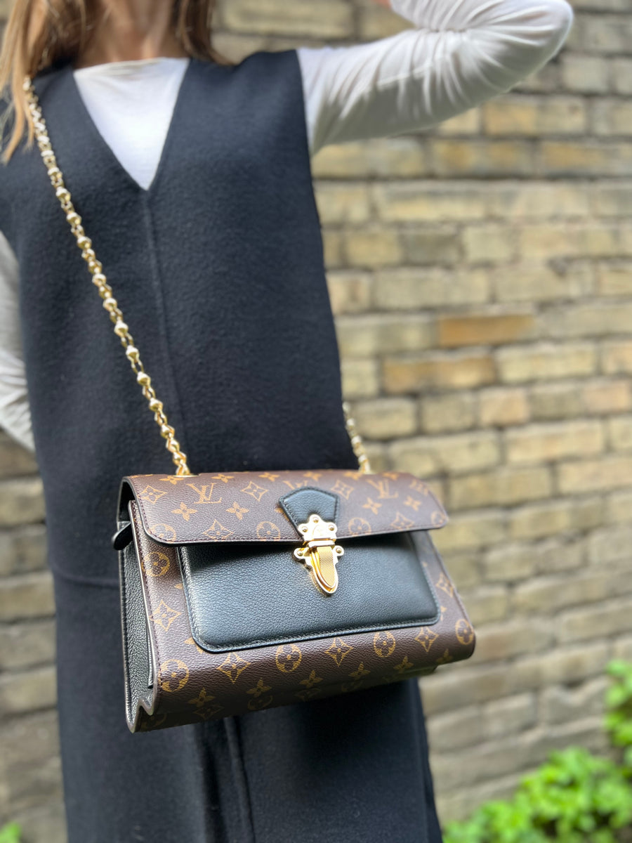 Louis Vuitton VICTOIRE Shoulder Bag