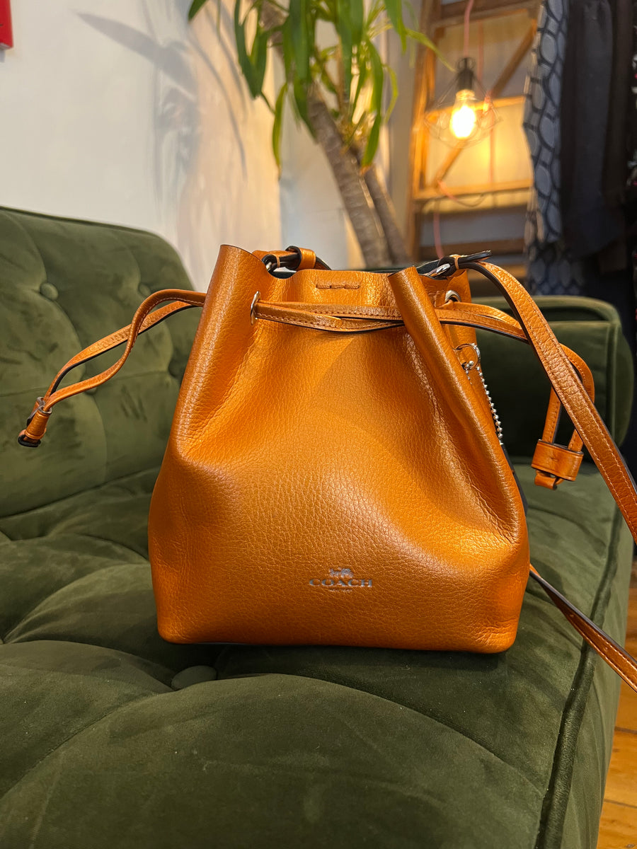 Coach on sale handbags orange