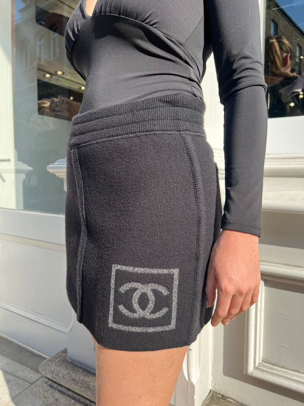 Chanel Black Wool Skirt - Size Small