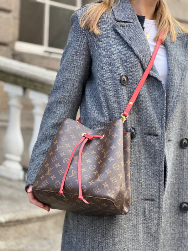 Louis Vuitton Monogram Canvas & Red Leather "NéoNoé" Bucket Bag