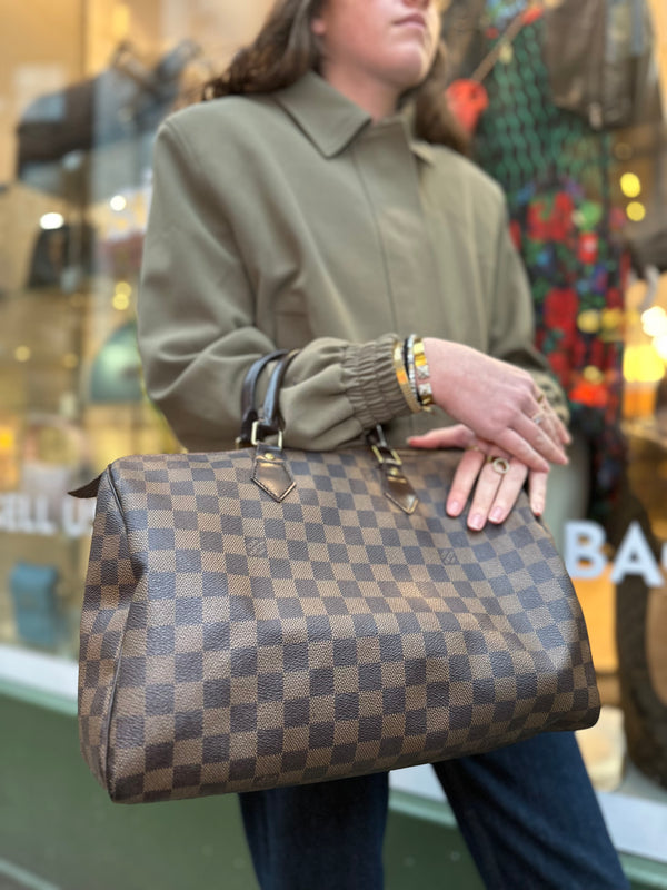 Louis Vuitton Damier Ebene Canvas Speedy