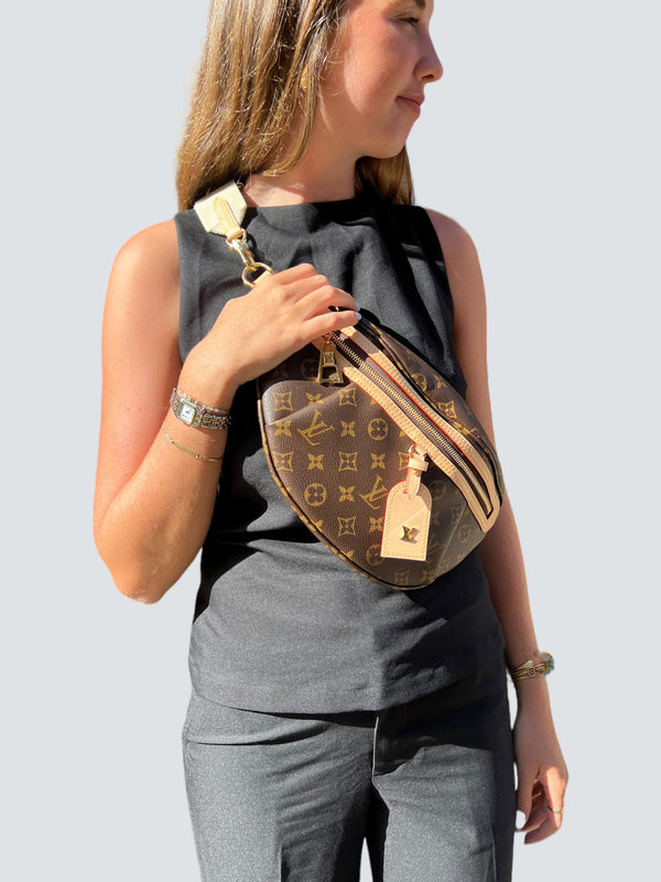 Louis Vuitton Monogram Canvas High Rise Bum Bag