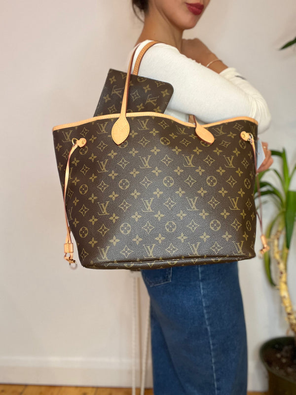 Louis Vuitton Monogram Canvas Neverfull MM with Pochette