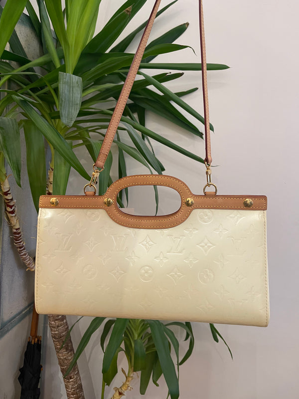 Louis Vuitton Pale Yellow Vernis Leather Roxbury Shoulder Bag