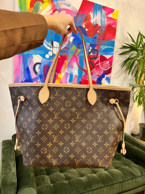 Louis Vuitton Monogram Canvas Neverfull MM