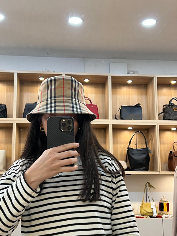 Burberry Vintage Check Technical Cotton Bucket Hat - Medium