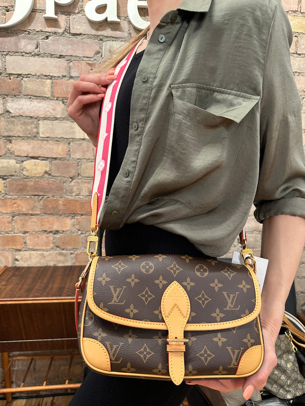 Louis Vuitton Monogram Canvas Diane Crossbody